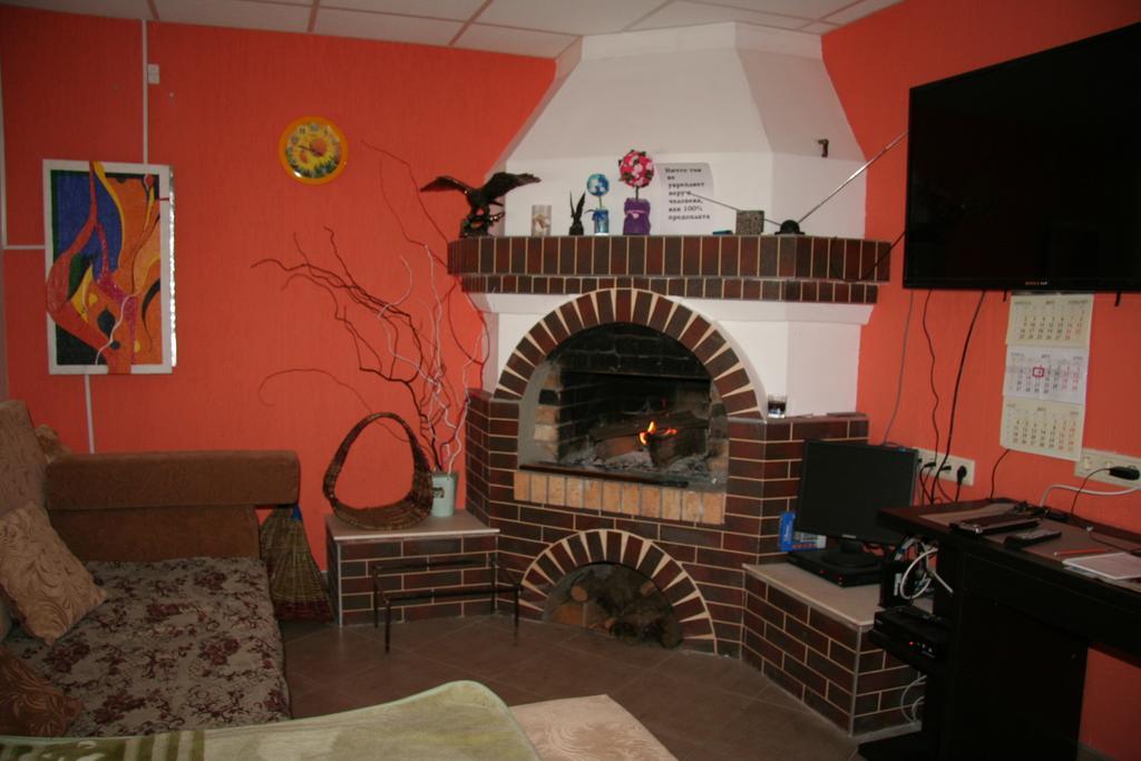 Hostel Geo Gomel Extérieur photo